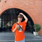 Pao Piched Jongjaihan Instagram - Orange แปลว่าส้ม ส่วนเธออ่ะแปลว่า ที่รัก 😂😂😂 📸 : @mookmikkkkkk 🤦🏻‍♂️ : @tatae.ss พี่เต้ก็คือปวดหัวกับคอนเท้นน้อง 😂