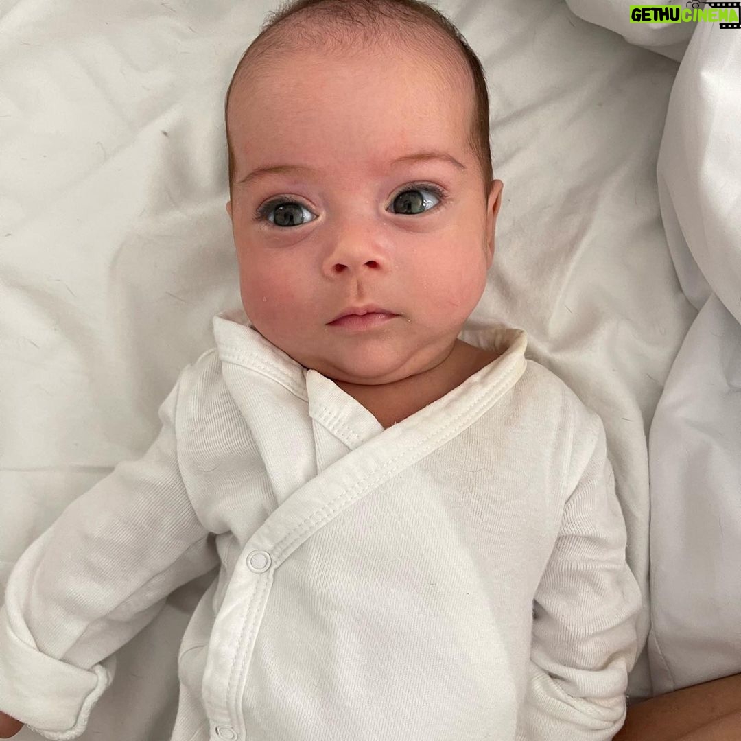 Paola Shea Instagram - Hmm do you see a resemblance? Mommy and daughter 👯♀️ swipe right! #myworld