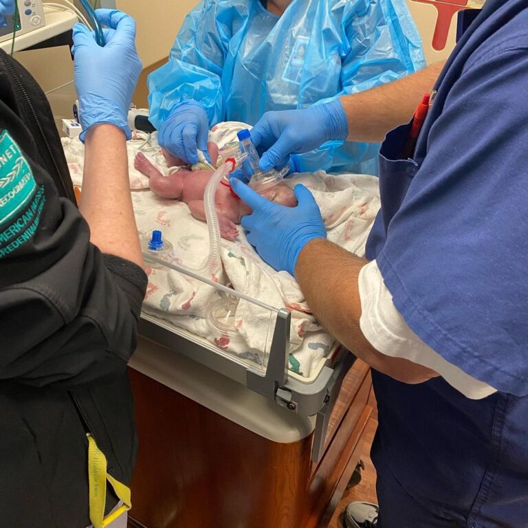 Paola Shea Instagram - Our Premature baby Peyton was born 3 lbs today at 30 weeks and 5 days 4/21/22 (original due date June 25th)! She is 2 months early and She will be the in the Nicu hospital until June and mommy and daddy will be visiting her everyday. We can’t wait to take her home in June #nicubaby nicubaby #strong