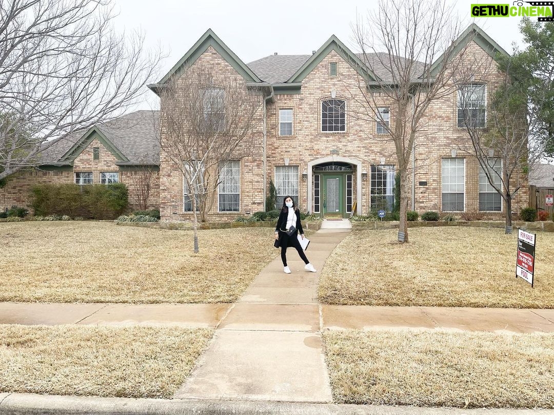 Paola Shea - 585 Likes - We are leaving LA 😞 New beginnings, new home and new city. Let the renovations begin!!! #southlaketexas #thebiebers
