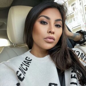 Paola Shea Instagram - I’m back