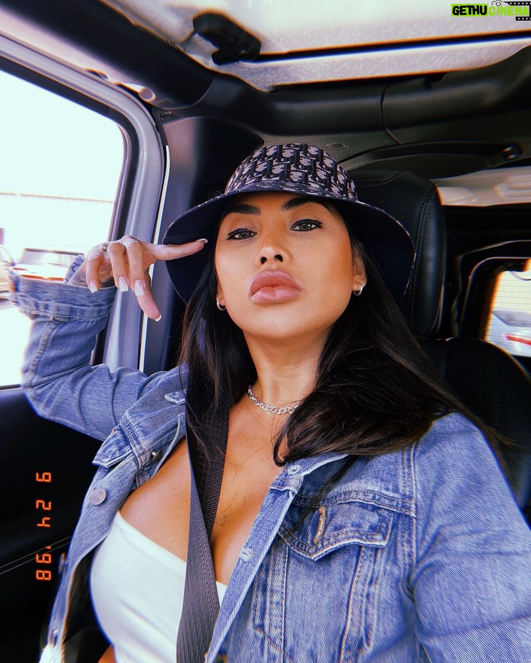 Paola Shea - 522 Likes - #coolmom