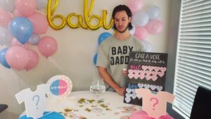 Paola Shea Instagram - Our Gender Reveal!