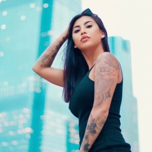 Paola Shea Instagram - Strive for what you believe in, set goals and you can achieve them