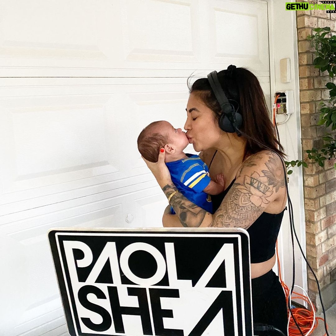 Paola Shea Instagram - My baby joined me for some dj practice. Fyi that top of my arm is in the process of tattoo removal so it’s a bit faded 🤪 thanks to @cleanslatelaser for the best tattoo removal experience