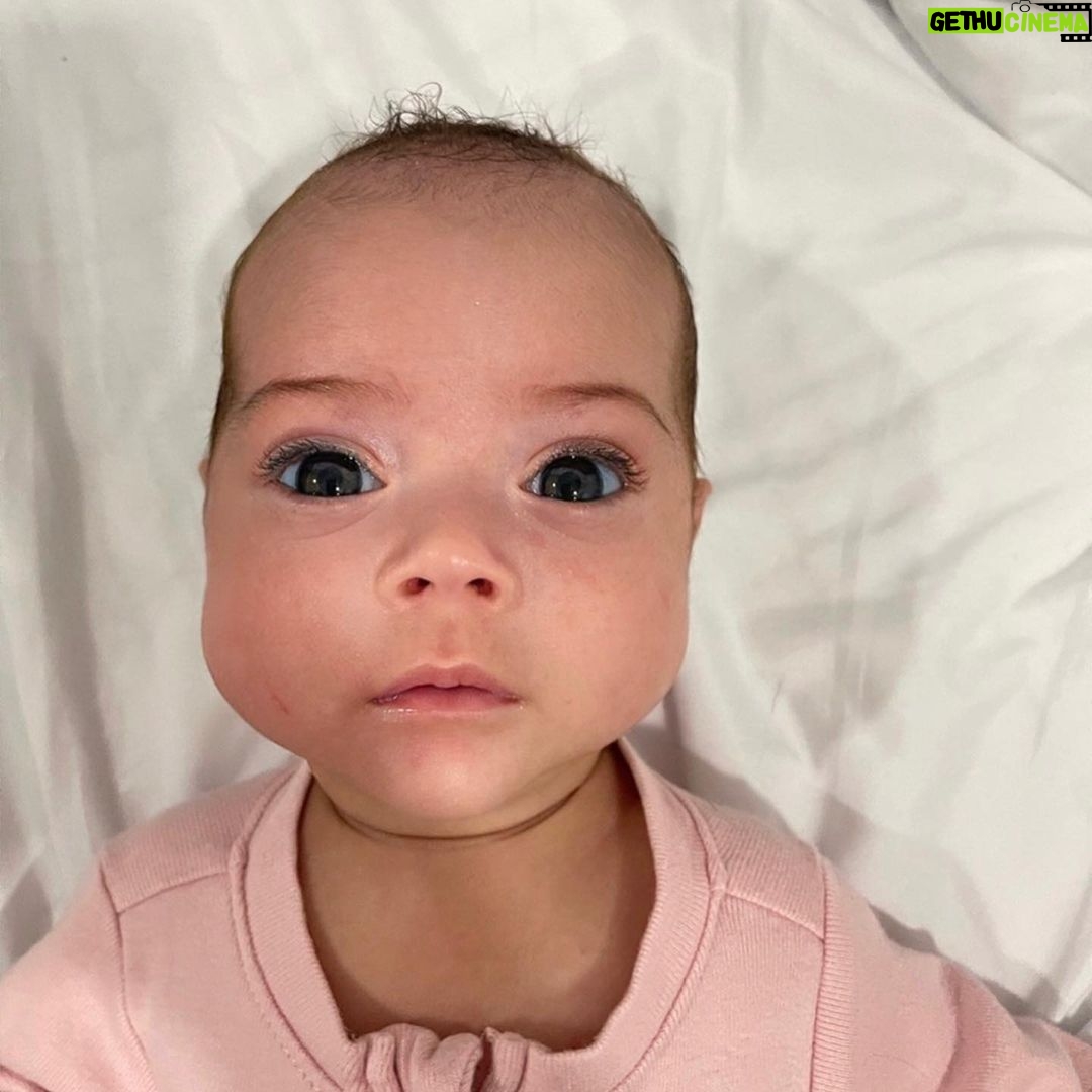 Paola Shea Instagram - Hmm do you see a resemblance? Mommy and daughter 👯♀️ swipe right! #myworld