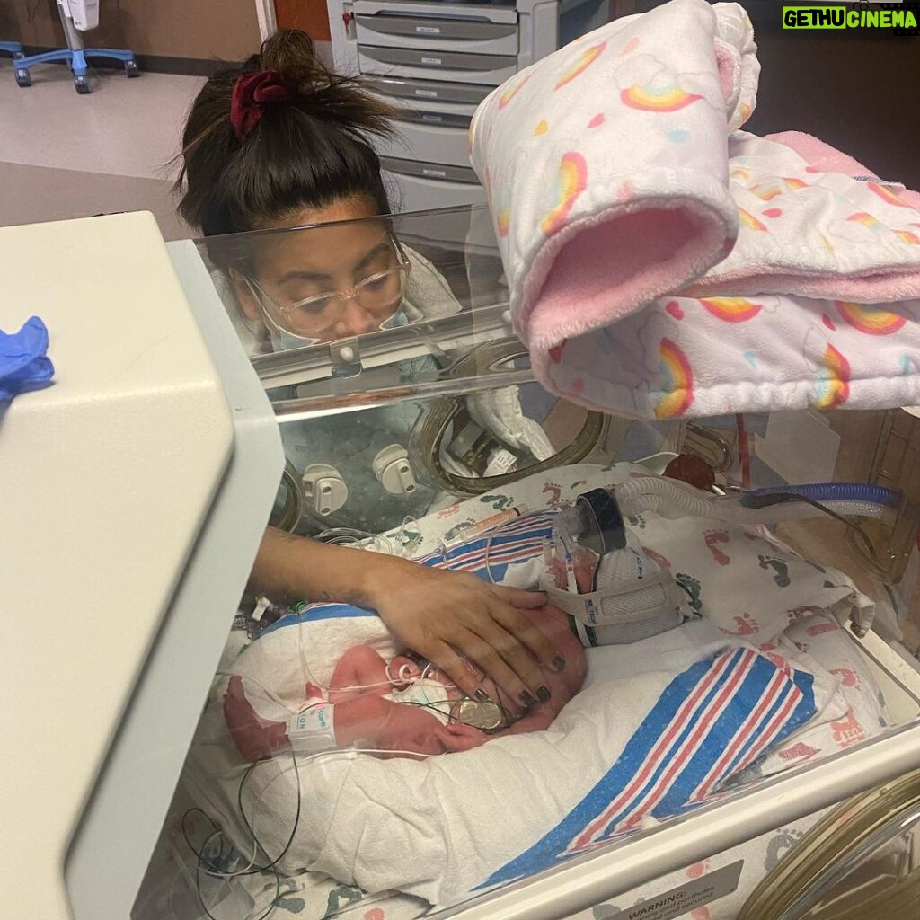 Paola Shea Instagram - My first time that I got to touch my baby today My 3 pound fighter came at 10:51 am this morning. It’s very tough for us to see her like this.She is super teeny but she super mighty. I don’t feel excited nor celebratory. I am more scared than anything seeing our baby like this. This has def. been a crazy rollercoaster from being high risk now seeing our baby in Nicu and def. the hardest thing I have gone through. It’s a feeling that people won’t understand unless you are in this situation and it’s hard to explain. We have 2 months of hospital journey with her until we are able to take her home and I was lucky enough to be able to hold her in for 13 days in the womb and we fought together but she was too excited to come out anyways. Keep our baby Peyton in your prayers.