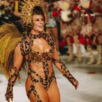 Paolla Oliveira Instagram - Prometo que é o último post 🐆 Amei o apoio, a repercussão, os memes, as teorias e principalmente sentir a energia de vocês na avenida e por aqui. Ate ano que vem! 🤗 Obrigada @granderio , orgulho imenso em fazer parte de mais um desfile histórico com vocês. “A Aldeia Grande Rio ganha a rua No meu destino a eternidade Traz no manto a liberdade Enquanto a onça não comer a lua”