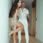 Paolla Oliveira Instagram - E o carnaval ainda não acabou!! Me arrumando pra mais uma noite maravilhosa na Sapucaí ✨ Até já @camarotearpoadoroficial ❤️
