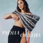 Paolla Oliveira Instagram - O destino de @paollaoliveirareal é ser onça! 🐆 À frente da bateria da @granderio, a atriz está vivendo um dos melhores Carnavais desde que assumiu o posto de Rainha pela primeira vez, em 2009. Aos 41 anos, ela veste a coroa mais uma vez neste ensaio exclusivo para Quem, não só para representar com alegria a escola do coração, mas como uma forma de resistência e luta contra o machismo, que permeou as críticas feitas ao seu corpo durante ensaios recentes. Determinada e corajosa como uma onça, ela não para por haters e se sente ainda mais potente em relação a si mesma e à posição que ocupa. Falando em onça, o bicho é tema do samba-enredo da escola de Duque de Caxias e será representado por Paolla na avenida. “Trabalho muito e há muitos anos, o Carnaval veio para mim como uma brecha de respiro. É uma agitação, mas que diz respeito a Paolla pessoa física, que se sente livre e alegre neste momento”, diz. Leia a entrevista completa no link da bio! Reportagem: @marina_bonini Foto: @zabenzi Styling: @franconaid Make: @gabnascimentobr Assessoria de imprensa: @trigocomunica