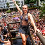 Paolla Oliveira Instagram - Comemorando 45 anos de @clubedosambaoficial 😍Tá lindo demais!!