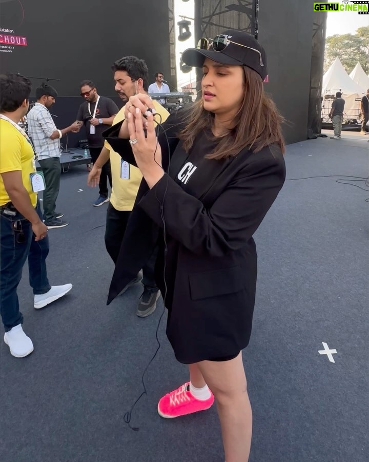 Parineeti Chopra Instagram - A day in the life of a debutante musician 🤣 1.⁠ ⁠Got a call from @raghavchadha88 to calm my nerves, and it really helped ❤️ 2.⁠ ⁠First time on-stage in-ear experience 🎤 3.⁠ ⁠Nope, I was nervous….. and it was hot 😂 4.⁠ ⁠Can’t stress on this enough, MUSIC lifts my mood like nothing else. Is that true for anybody else? 5.⁠ ⁠In a world full of trends, I love my pink fuzzy chappals / shoes. Comfort >>>> 6.⁠ ⁠A bundle of nerves as we got into hair and makeup for the first show 7.⁠ ⁠I believe in my comfortable chappal shoes, I guess not everyone did 🥲 8.⁠ ⁠Right before we walked on stage