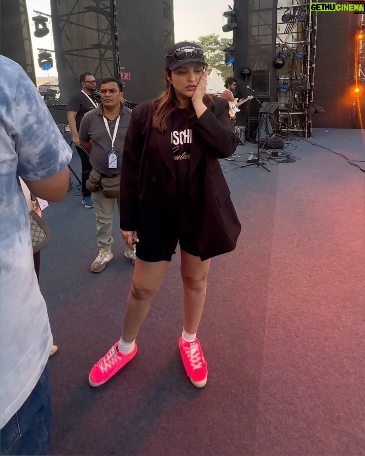 Parineeti Chopra Instagram - A day in the life of a debutante musician 🤣 1. Got a call from @raghavchadha88 to calm my nerves, and it really helped ❤️ 2. First time on-stage in-ear experience 🎤 3. Nope, I was nervous….. and it was hot 😂 4. Can’t stress on this enough, MUSIC lifts my mood like nothing else. Is that true for anybody else? 5. In a world full of trends, I love my pink fuzzy chappals / shoes. Comfort >>>> 6. A bundle of nerves as we got into hair and makeup for the first show 7. I believe in my comfortable chappal shoes, I guess not everyone did 🥲 8. Right before we walked on stage