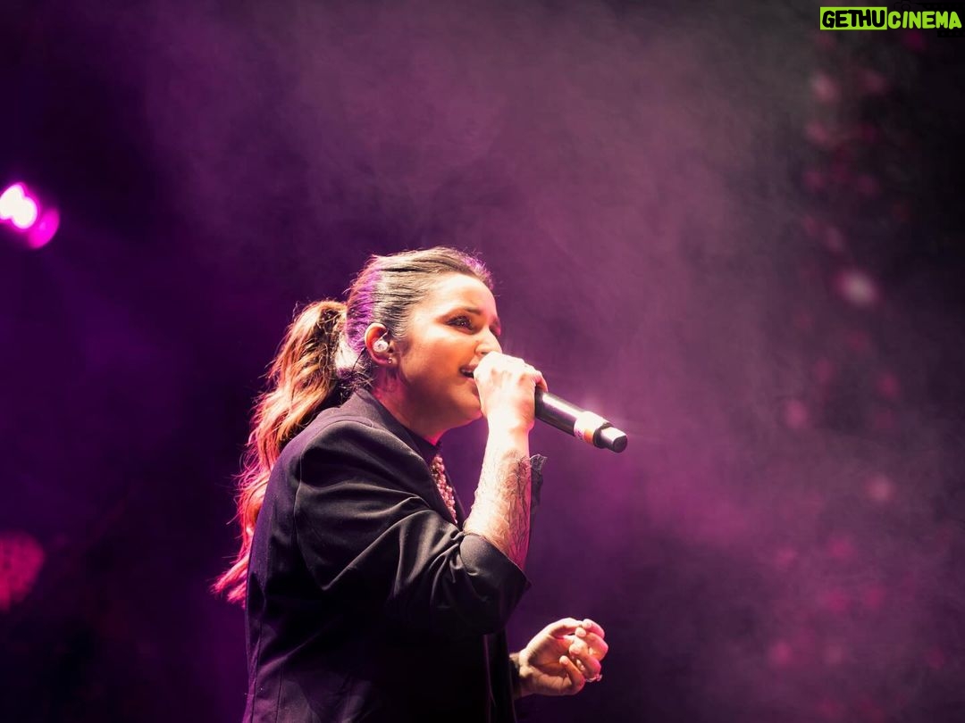 Parineeti Chopra Instagram - Andddd it’s done…. I have tears of joy as I type this: MY FIRST EVER LIVE SINGING PERFORMANCE was last night and it was everythinggg I could wish for and more ❤️ Thank you all for the love and kindness you all have shown. It means a lot to me 🙏🏻 #MumbaiFestival2024 #EveryoneIsInvited #SapnoKaGateway #MumbaiEkTyoharHai @maharashtratourismofficial @mumbai__festival @wizcraftglobal