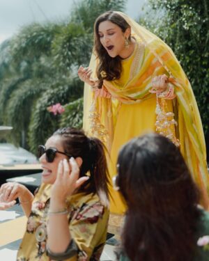 Parineeti Chopra Instagram - ☀️🌸