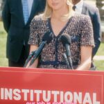 Paris Hilton Instagram - The moment I introduced my bipartisan bill, the Stop Institutional Child Abuse Act 💖 See more behind the scenes moments during my advocacy trip to DC when you binge #ParisInLove on @Peacock ✨