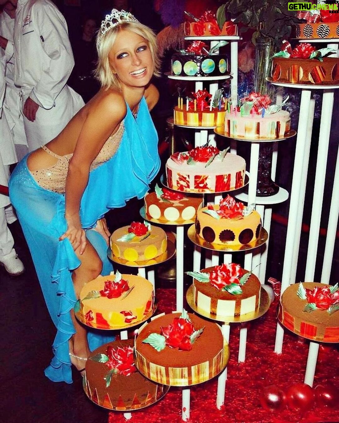 Paris Hilton Instagram - Happy almost Birthday to me! 🎂 Since it’s Aquarius season I’m looking back on my iconic birthday dresses of the past ♒️🍾✨Which one is your favorite?! 💖🔥