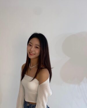 Park Chae-rin Instagram - 𝘊𝘩𝘦𝘳𝘳𝘺 𝘉𝘶𝘭𝘭𝘦𝘵 4𝘵𝘩 𝘈𝘯𝘯𝘪𝘷𝘦𝘳𝘴𝘢𝘳𝘺🍒
