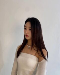 Park Chae-rin Instagram - 𝘊𝘩𝘦𝘳𝘳𝘺 𝘉𝘶𝘭𝘭𝘦𝘵 4𝘵𝘩 𝘈𝘯𝘯𝘪𝘷𝘦𝘳𝘴𝘢𝘳𝘺🍒