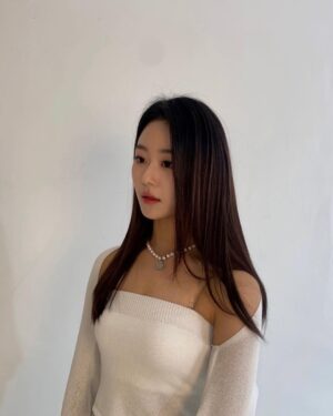 Park Chae-rin Instagram - 𝘊𝘩𝘦𝘳𝘳𝘺 𝘉𝘶𝘭𝘭𝘦𝘵 4𝘵𝘩 𝘈𝘯𝘯𝘪𝘷𝘦𝘳𝘴𝘢𝘳𝘺🍒