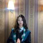 Park Chae-rin Instagram - 윙가르디움 레비오우사!