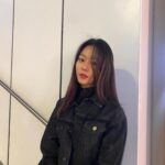 Park Chae-rin Instagram - 🖤