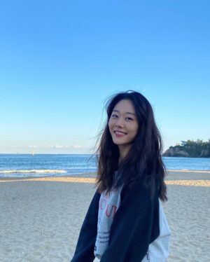 Park Chae-rin Instagram - 야호~🌊