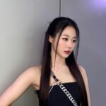 Park Chae-rin Instagram – 👀🖤