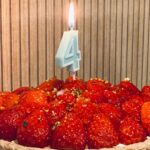 Park Chae-rin Instagram – 𝘊𝘩𝘦𝘳𝘳𝘺 𝘉𝘶𝘭𝘭𝘦𝘵 4𝘵𝘩 𝘈𝘯𝘯𝘪𝘷𝘦𝘳𝘴𝘢𝘳𝘺🍒