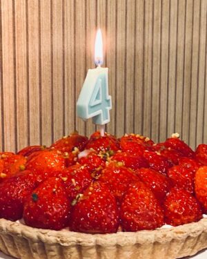 Park Chae-rin Instagram - 𝘊𝘩𝘦𝘳𝘳𝘺 𝘉𝘶𝘭𝘭𝘦𝘵 4𝘵𝘩 𝘈𝘯𝘯𝘪𝘷𝘦𝘳𝘴𝘢𝘳𝘺🍒