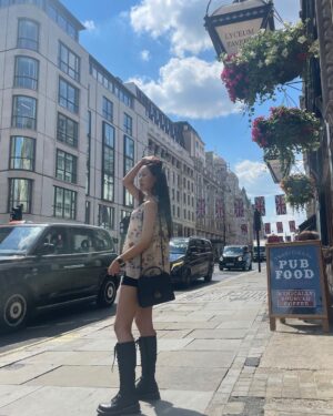 Park Chae-rin Instagram - 하이❤️