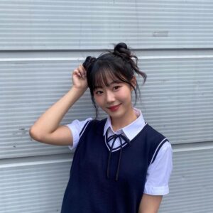 Park Chae-rin Instagram - 한 페이지가 될 수 있게💙