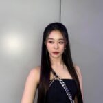 Park Chae-rin Instagram – 👀🖤