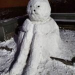 Park Jae-min Instagram - # 나도 내가 뭘 만들었는지 모르겠지만 눈 한 번 더 오면 나라를 건국할 기세. If it snows just one more time, imma found a country. #눈사람 #신발엔스우시