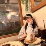 Park Ji-yeon Instagram - 🥨