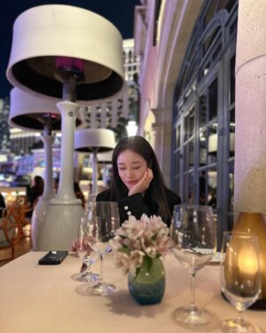 Park Ji-yeon Instagram - Happy New Year🙇‍♀️❤️