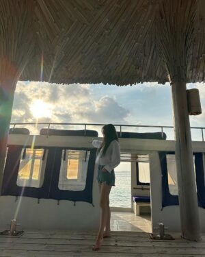 Park Ji-yeon Instagram - ❤️