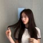 Park Ji-yeon Instagram - 🫶
