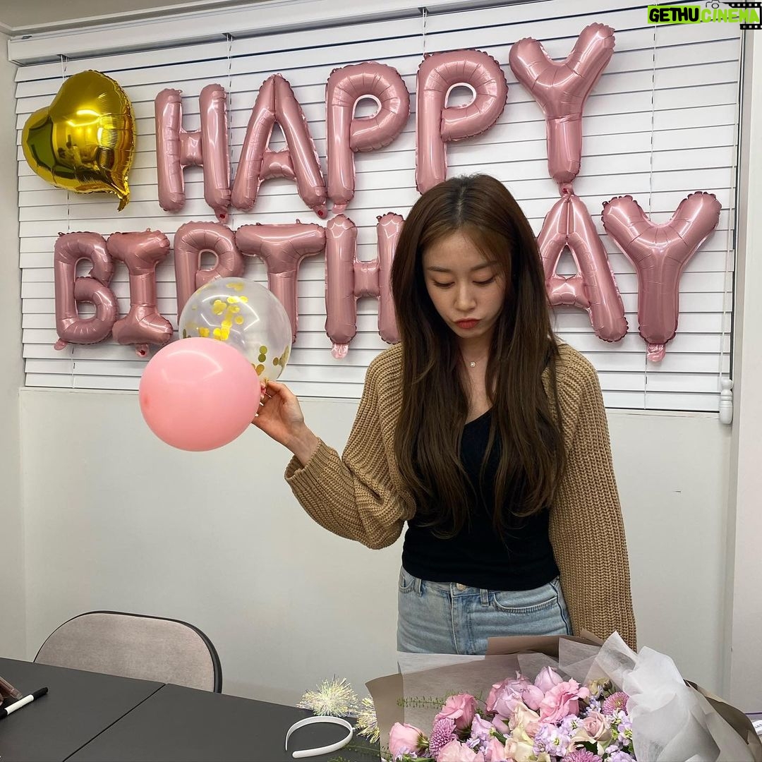 Park Ji-yeon Instagram - Thank you everyoneđź’•