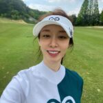 Park Ji-yeon Instagram - 날도 좋고 ☀️⛳️