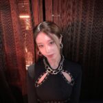 Park Ji-yeon Instagram – 반짝이는 내 가르마✨