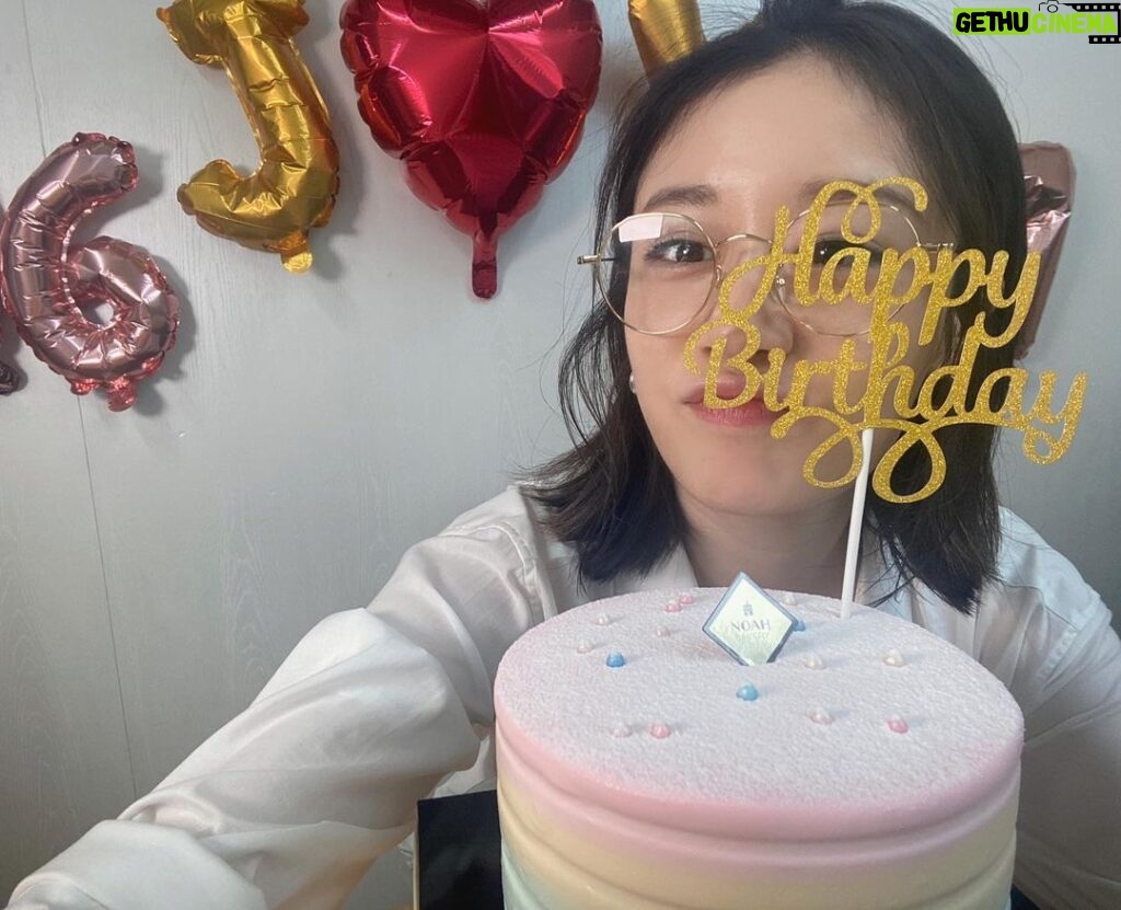 Park Ji-yeon Instagram - 감사합니다🙏🎂🎉 Thank u everyone for your sweet birthday wishes 🥰 i was wonderful day❤️