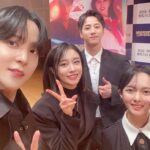 Park Ji-yeon Instagram - 😼🧚‍♀️🐶🐱 이미테이션 첫방송 본방사수 ❤️