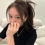 Park Ji-yeon Instagram - 저희가 픽한 러블리한 커플링💍💍 포멜라토의 투게더 컬렉션은 사랑, 우정, 우애, 유대감 등 다양한 사랑을 굳건히 하는 의미가 담겨 있다고 해요🫶 #포멜라토 #포멜라토투게더 #pomellato #pomellatotogether