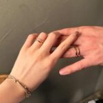 Park Ji-yeon Instagram - 저희가 픽한 러블리한 커플링💍💍 포멜라토의 투게더 컬렉션은 사랑, 우정, 우애, 유대감 등 다양한 사랑을 굳건히 하는 의미가 담겨 있다고 해요🫶 #포멜라토 #포멜라토투게더 #pomellato #pomellatotogether