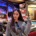 Park Ji-yeon Instagram – Disneyland ✨