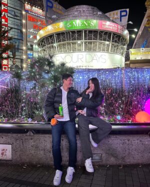 Park Ji-yeon Instagram - 행복한 연말 보내세요🫶 (첫 번째 사진 볼수록 웃기넹..ㅋㅎ)