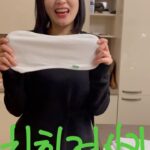 Park Jin-hee Instagram - . 친환경살림템소개! . 바로 #면행주 인데요! . 저희 아이가 어릴때 쓰던 면기저귀를 재활용하여 행주로 사용하고 있답니다! . 기저귀였지만 여러번 삶았기에 즌-혀 문제없이 깨끗힌 행주로 사용하고 있어요!😅 면행주는 오래 사용할 수 있고 미세플라스틱이 없어 우리 모두에게 좋겠쥬??! . #노플라스틱 #제로웨이스트 #실천 #기후위기 #기후비상 #면기저귀 #면행주