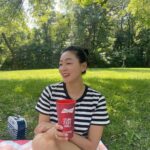 Park Jin-hee Instagram - 가족들과 일회용없는 피크닉 집에서 만들어온 어묵김밥✨ 모두 용기에 담아왔어요:) 물티슈대신 손수건도챙겨왔어요. 처음 시작이 힘들뿐, 더 힙해보이지않나요????!😆 . 그나저나 김밥장사해도되겠어!!!😅 . . #데일리#피크닉#일상#어묵김밥 #noplastic #zerowaste