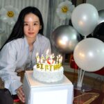Park Jung-yeon Instagram - Birthdaeee🫧
